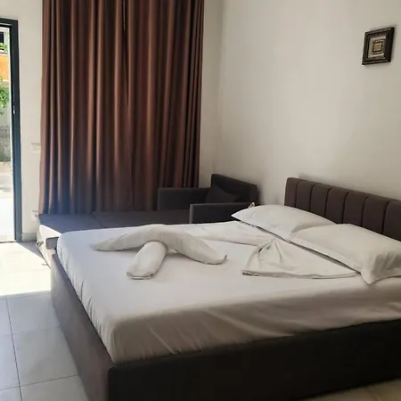 Experience New Apart-hotel *
